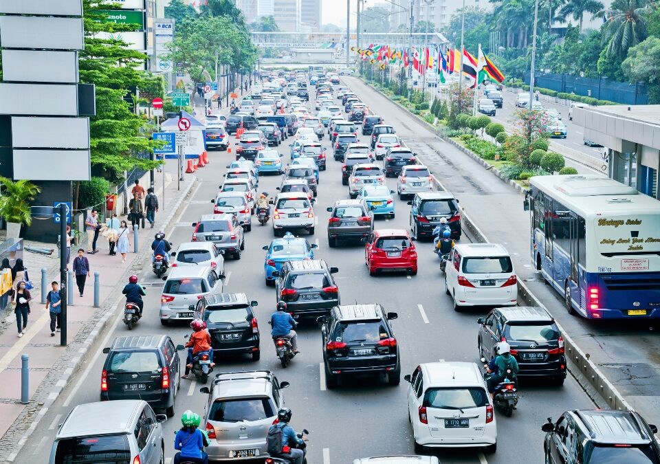 Contoh penyebab utama kemacetan di jalan